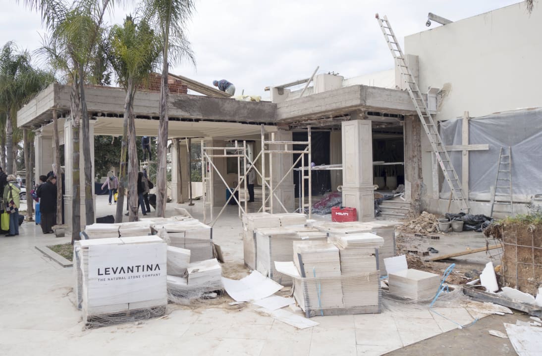 Eingang Zaki Suites Hotel & Spa