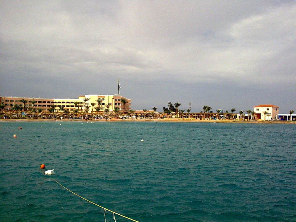 Blick von der Mole Beach Albatros Resort