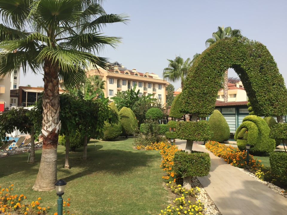 Gartenanlage Grand Seker Hotel