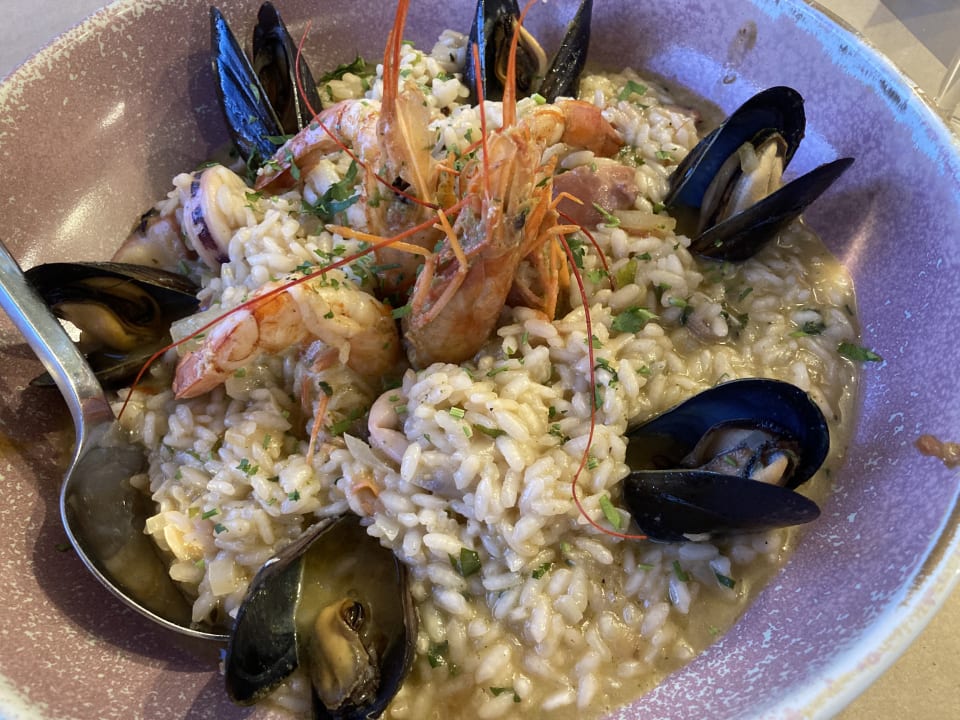 Gastro Amazones Village Suites