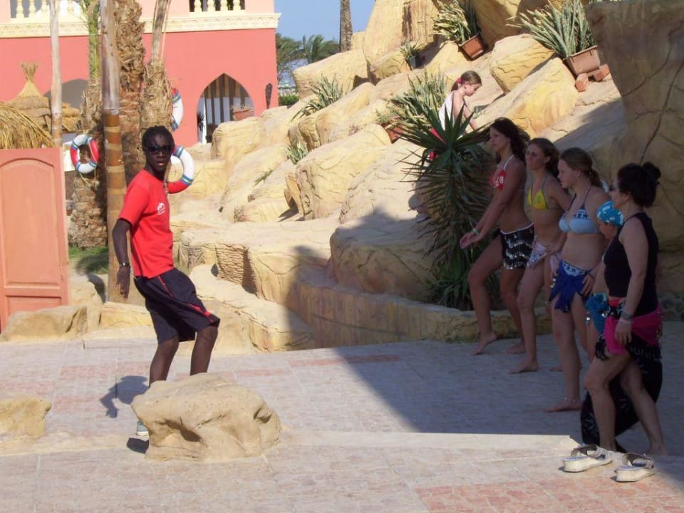 Animateur beim Bauchtanz Pickalbatros Alf Leila Wa Leila Resort - Neverland Hurghada