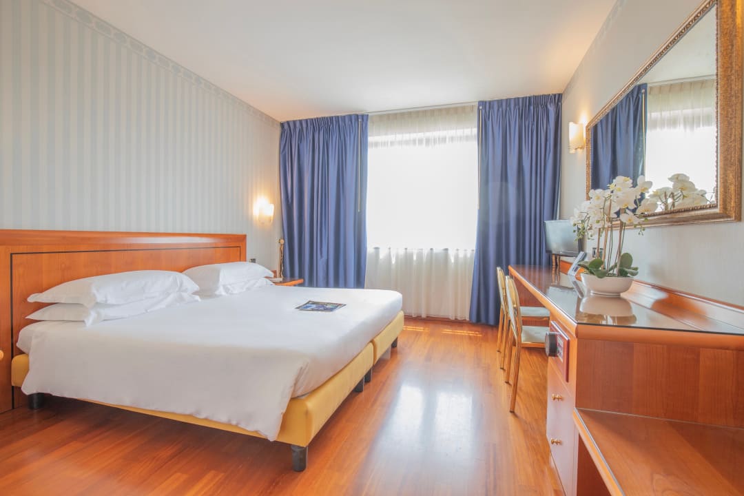 Zimmer Hotel Montresor Palace