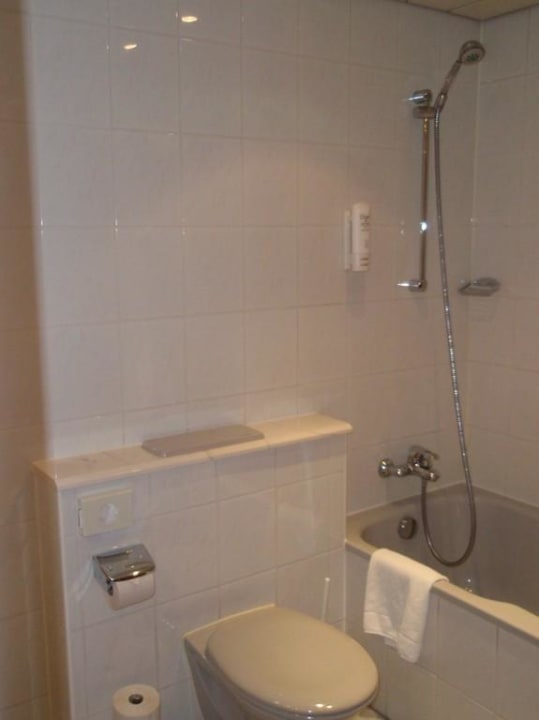 Das Badezimmer Leonardo Hotel Düsseldorf Airport - Ratingen