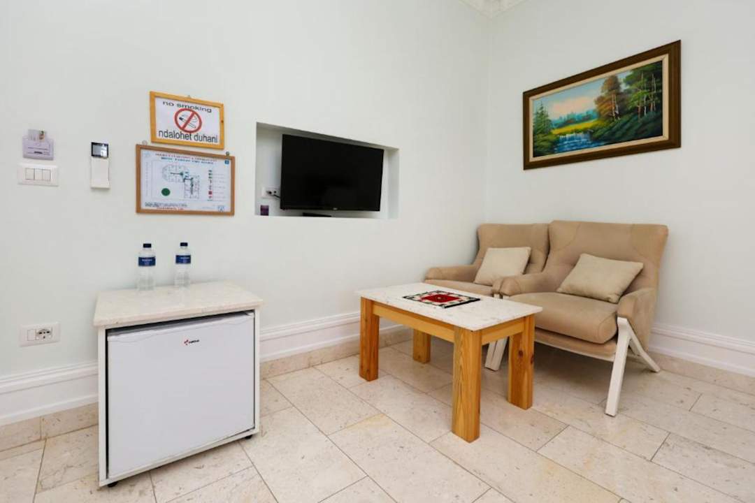 Zimmer Hotel Familja