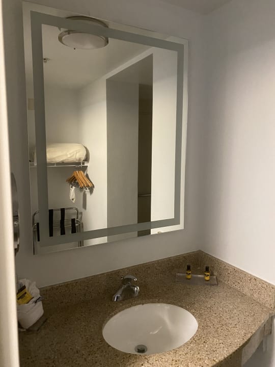 Zimmer Best Western Plus Manhattan Beach Hotel