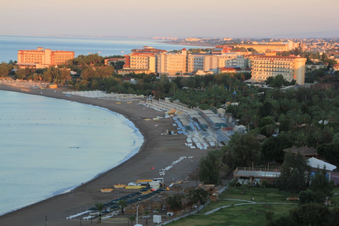 Blick vom Felsen Hotel Gardenia Beach
