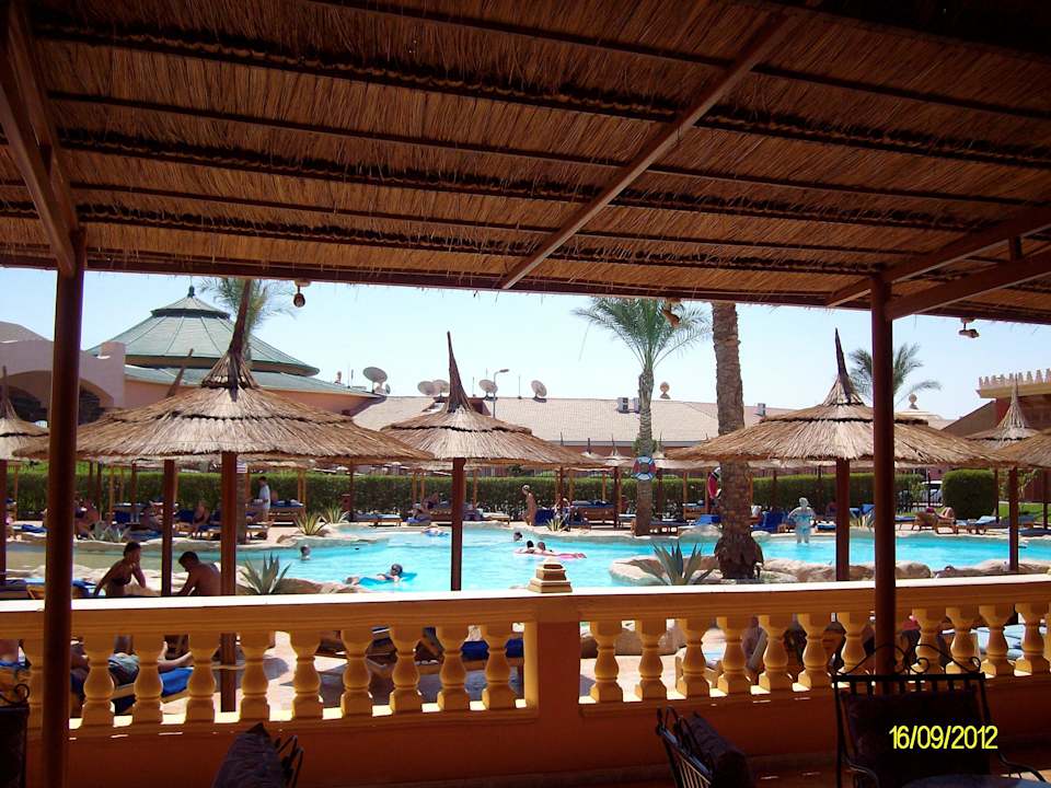 Poolbar  Pickalbatros Alf Leila Wa Leila Resort - Neverland Hurghada