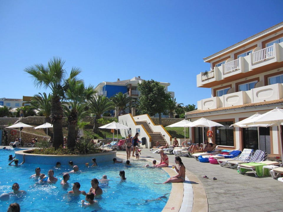 Unterer Pool blau punta reina