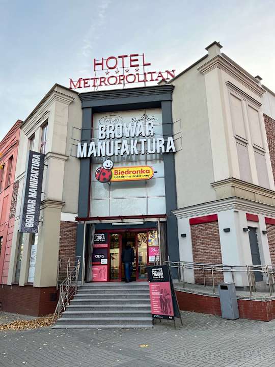 Außenansicht Hotel Metropolitan