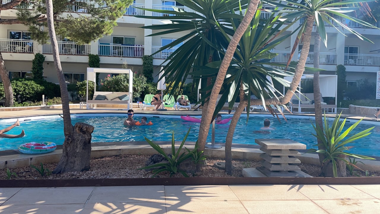 Pool Aparthotel Houm Plaza Son Rigo