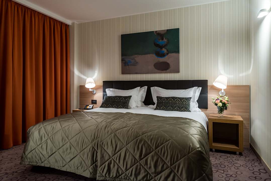 Zimmer Domina Hotel Novosibirsk