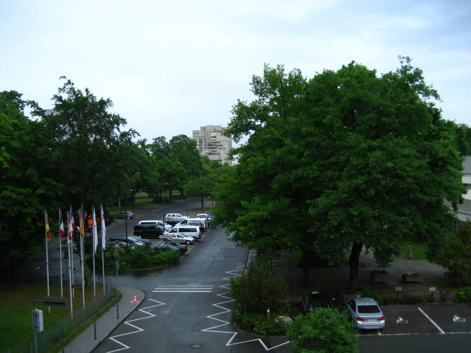 Blick vom Balkon Ramada Nürnberg Parkhotel