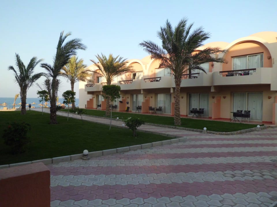 Top gepflegte Gartenanlage Three Corners Sea Beach Resort