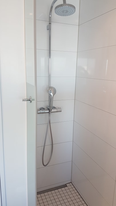 Zimmer INNSiDE by Meliá Düsseldorf Hafen