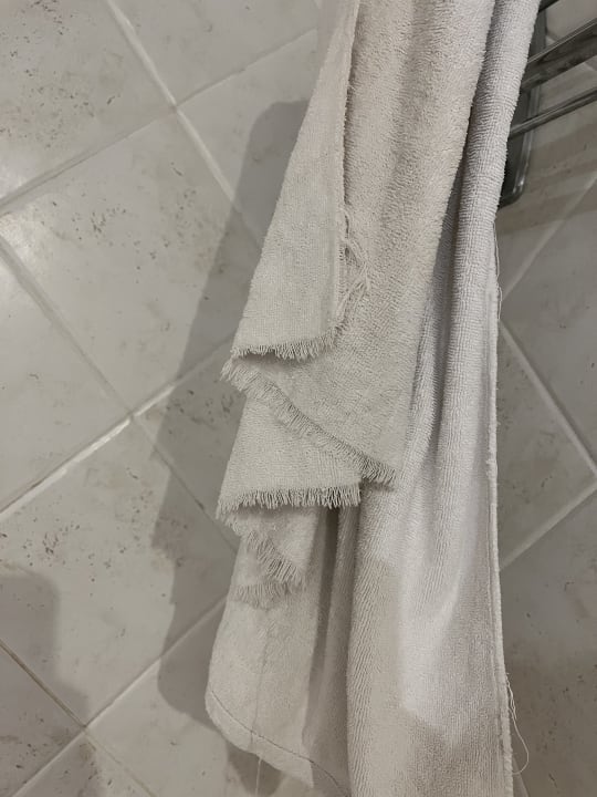 Zimmer Bliss Nada Beach Resort