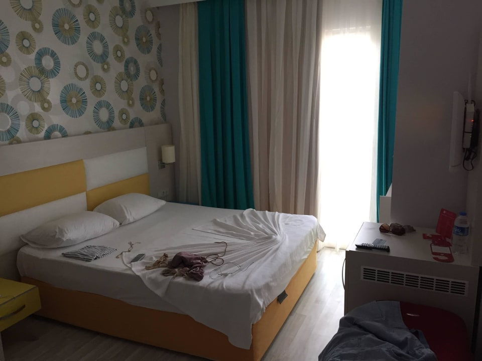 Standard Ramada Resort by Wyndham Side