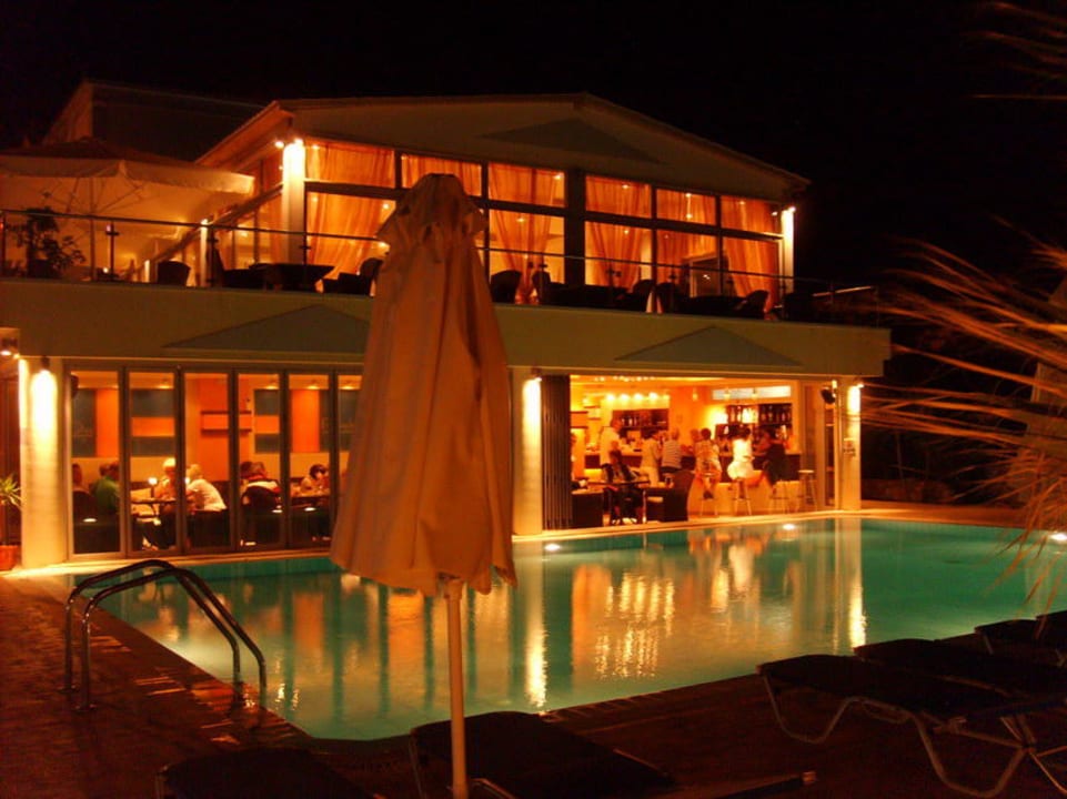 Abend im Belussi Hotel Belussi Beach