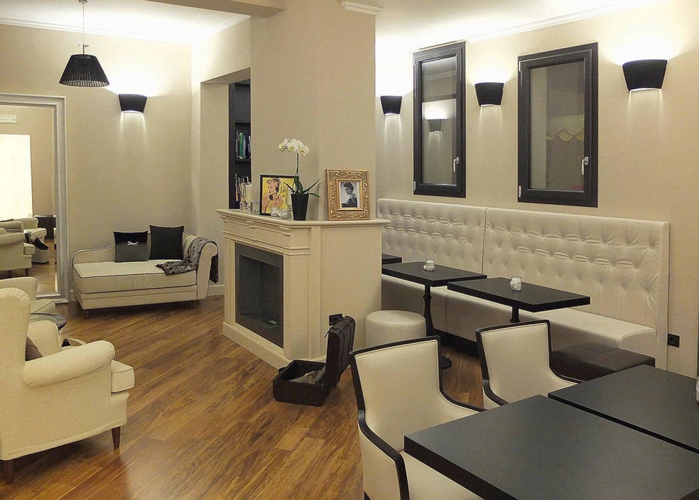 Relax Room Hotel Touring