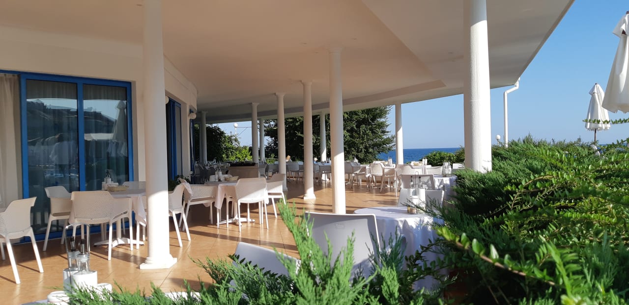 Gastro Hotel Sineva Beach