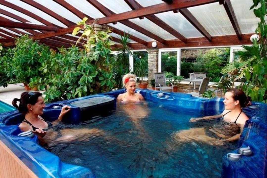 Whirlpool thermal water Nyerges Hotel Thermal