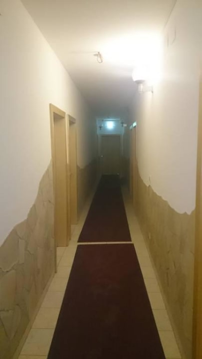 Gang Weinhotel Kirchenwirt