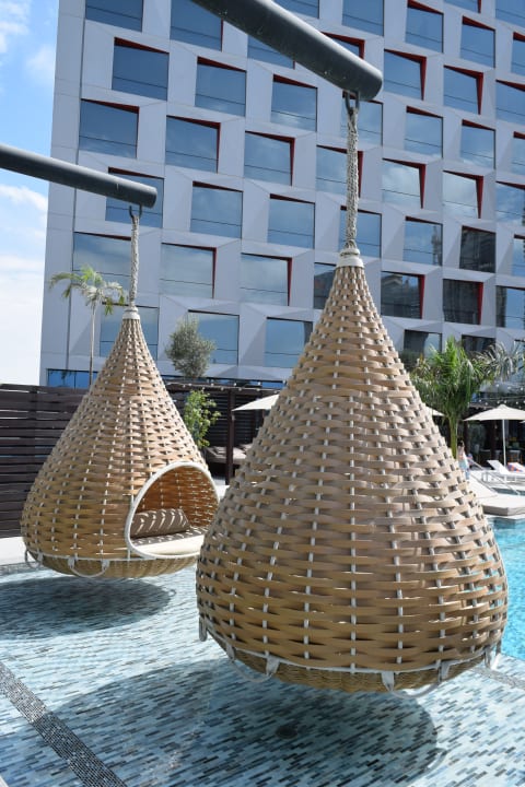 Pool Hotel Indigo Dubai Downtown by IHG