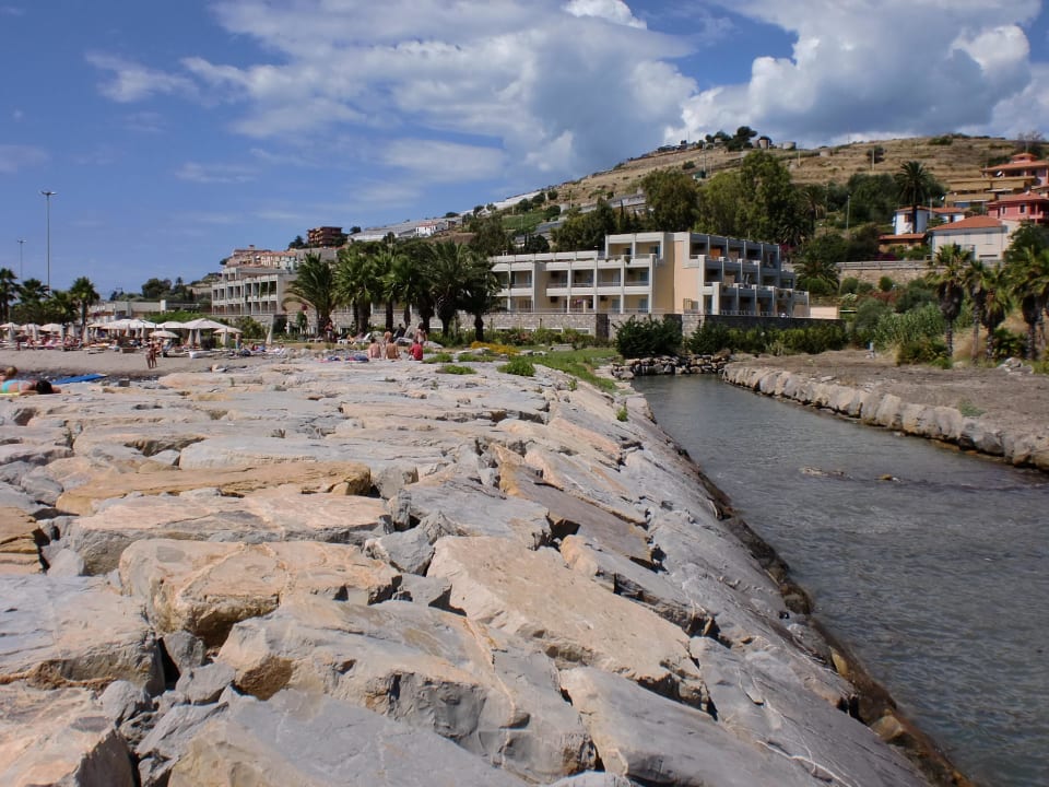 Kloake Aregai Marina Hotel & Residence