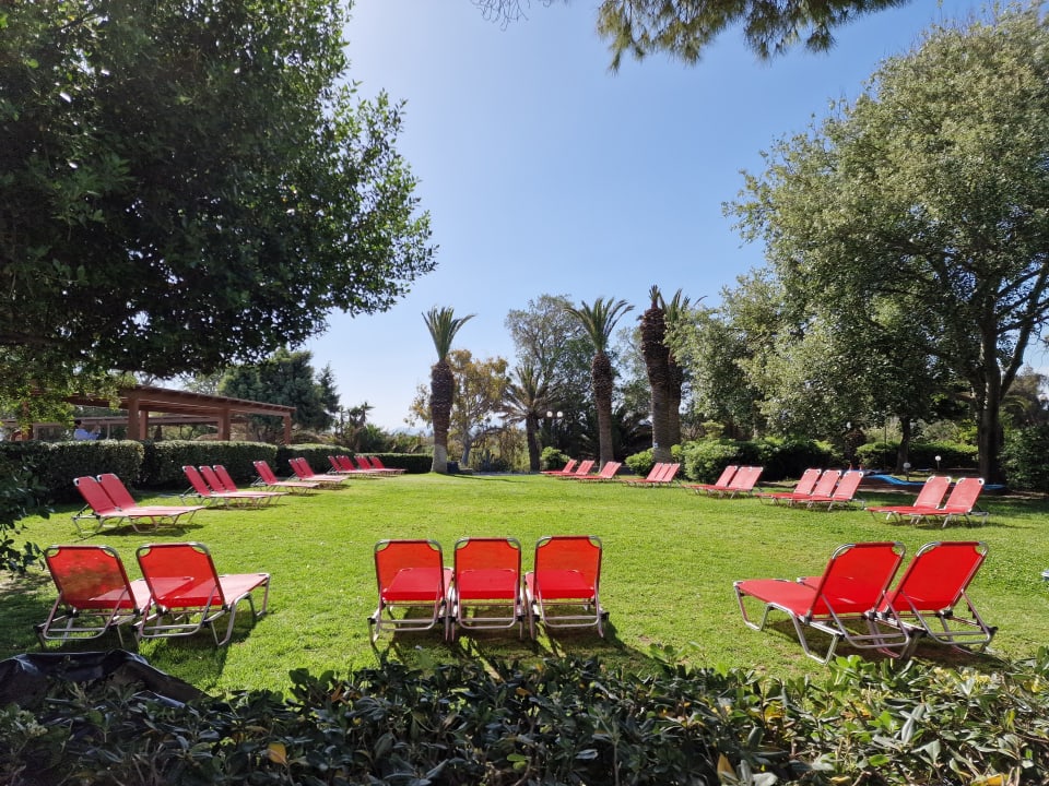 Gartenanlage Apollonia Beach Resort & Spa