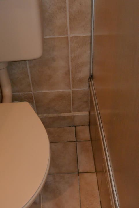 Dusche ist nicht dicht Hotel Bergland-Hof