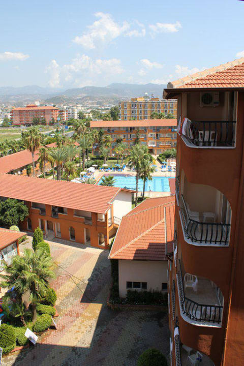 Ausblick vom 6.Stock Club Turtas Beach Hotel