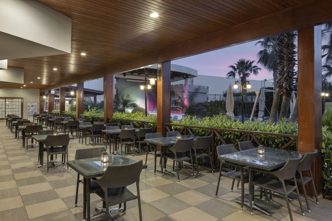 Gastro Wyndham Garden Lara