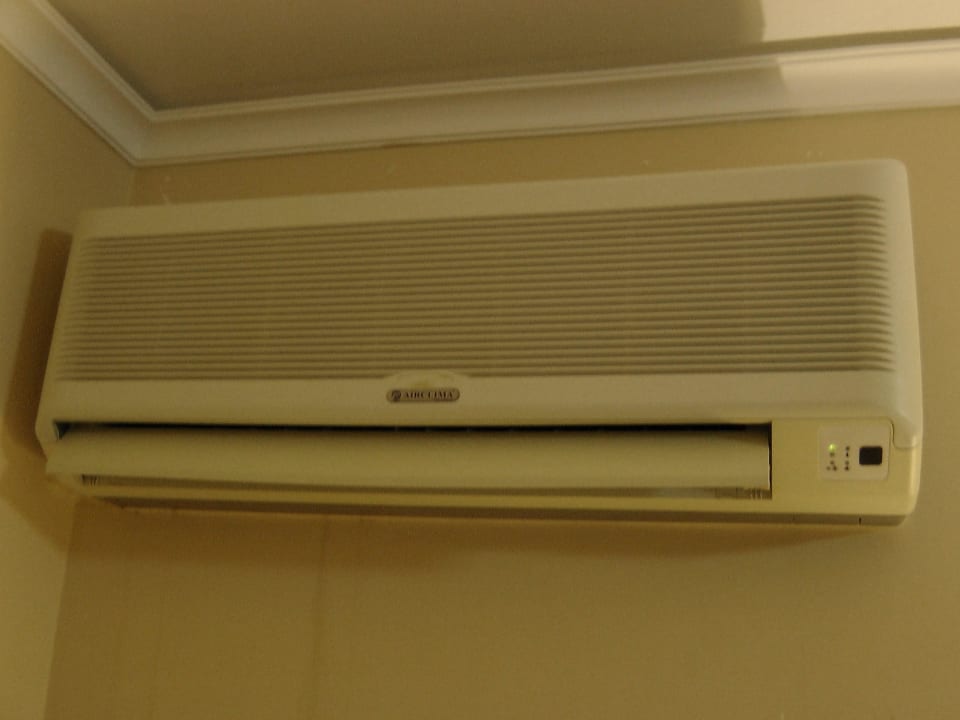 Veraltete Klimaanlage Hotel Theartemis Palace