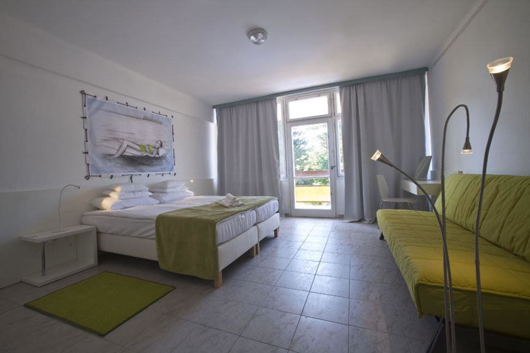 Family room Holiday Hotel Csopak