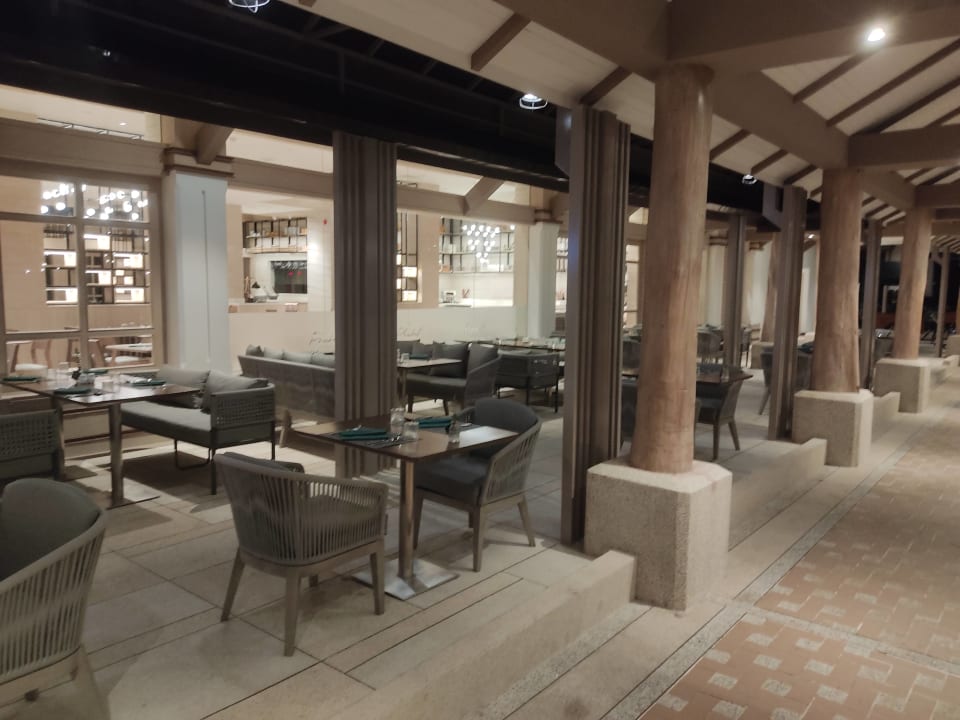 Gastro Courtyard by Marriott Phuket, Patong Beach Resort