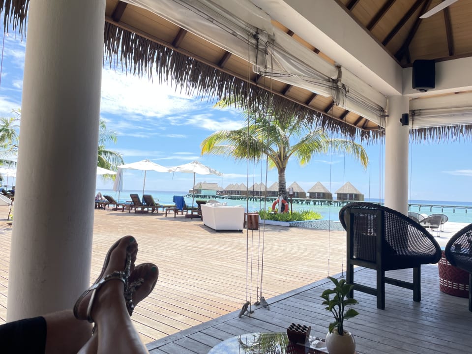 Außenansicht Mercure Maldives Kooddoo Resort