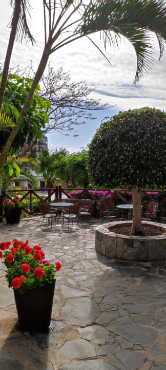 Gartenanlage allsun Hotel Lucana