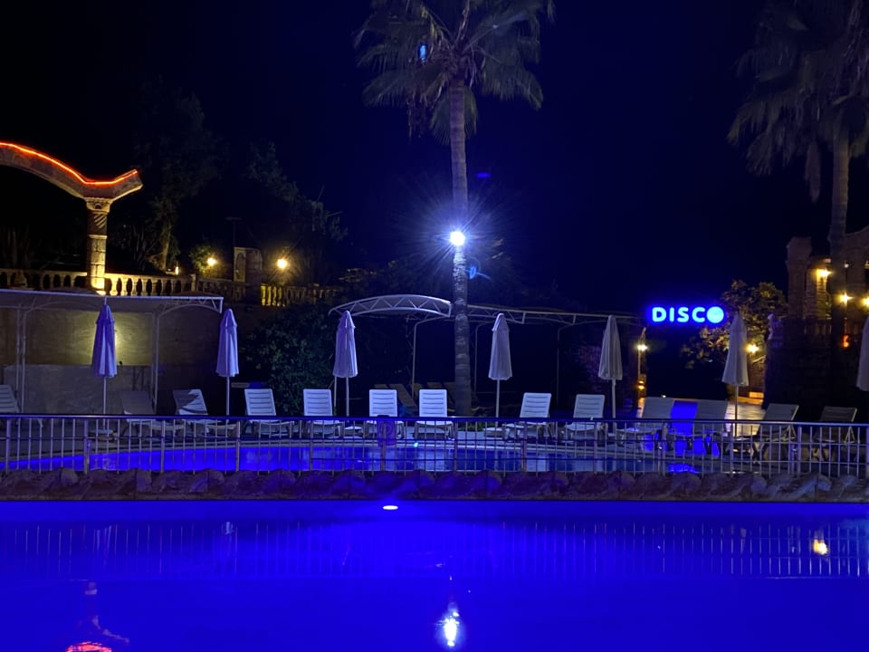 Pool Club Resort Atlantis