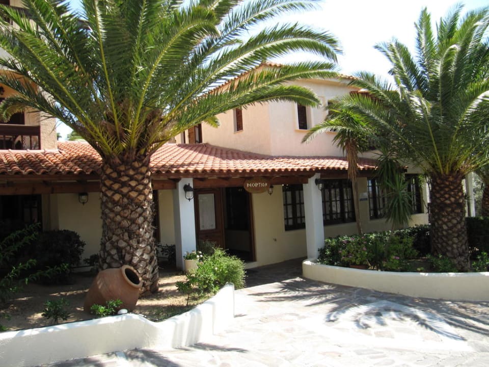 Eingang zur Rezeption Hotel Kampos Village Resort