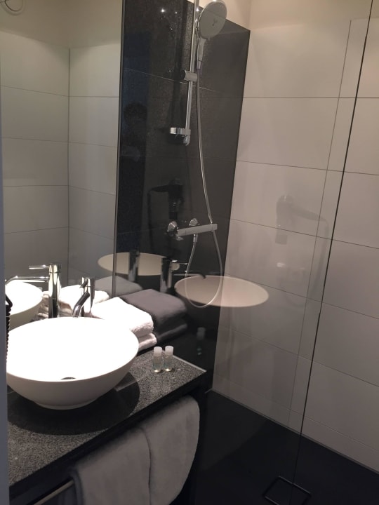 Bad Motel One Köln Waidmarkt