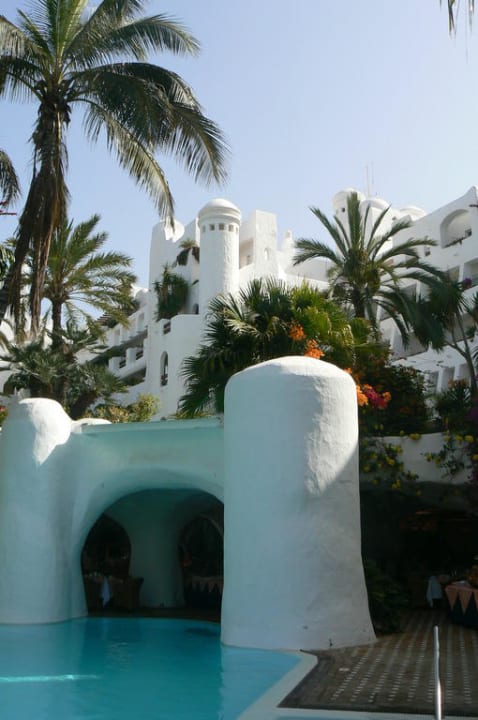 Gorgeous exterior architecture Dreams Jardín Tropical