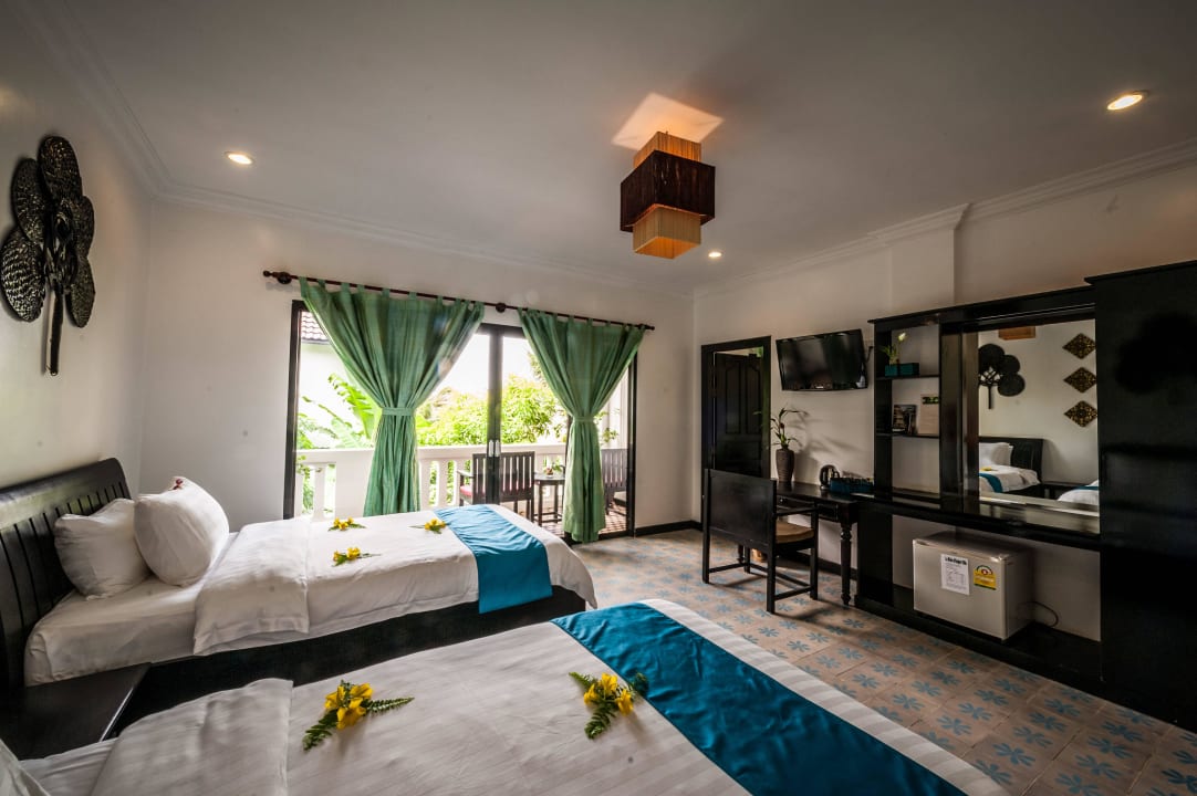 Deluxe twin bed room La Residence WatBo