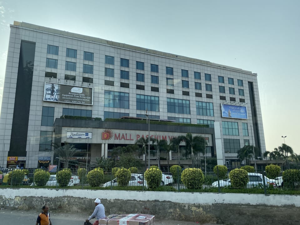 Außenansicht Radisson Blu Hotel New Delhi Paschim Vihar