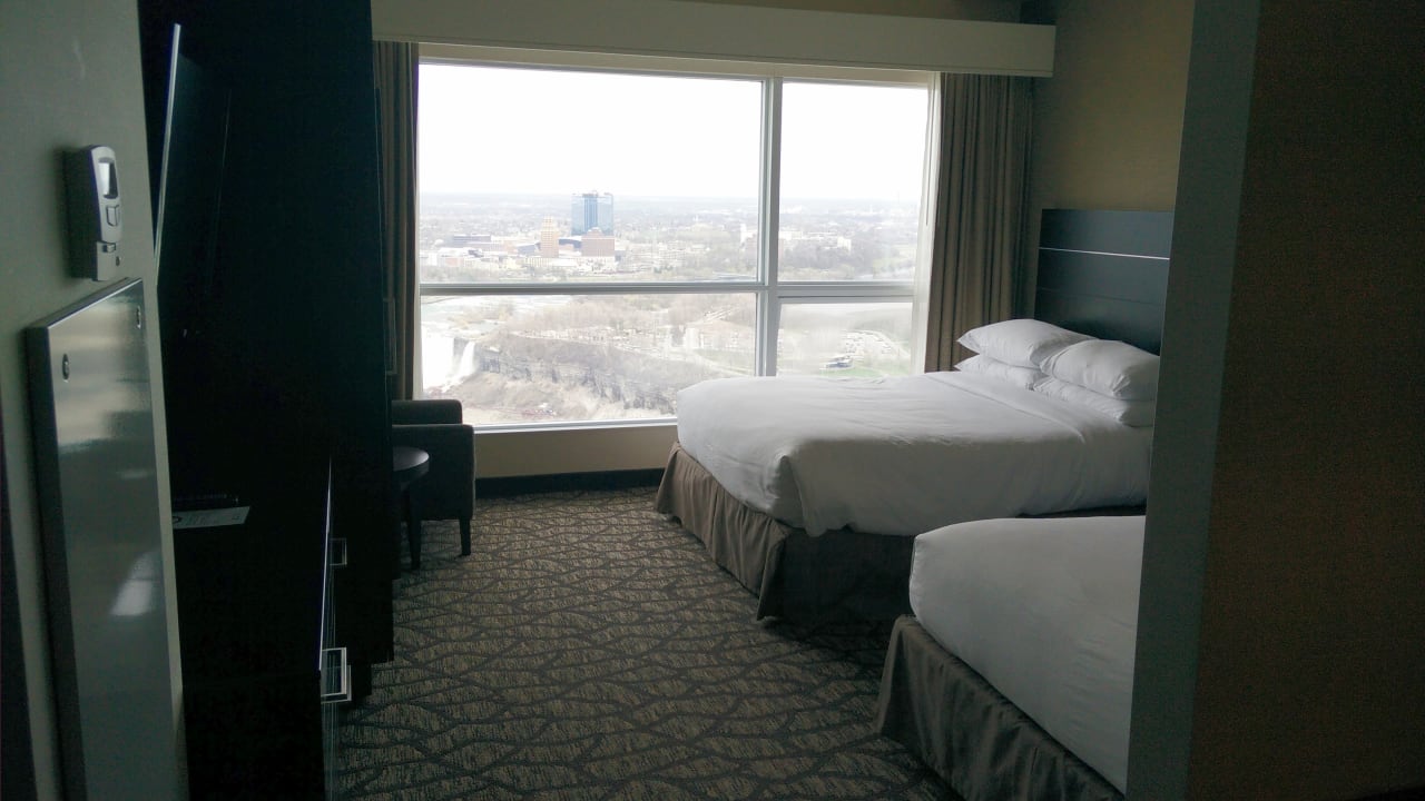 Zimmer Embassy Suites Hotel Niagara Falls / Fallsview