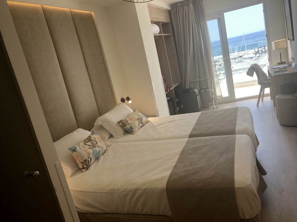 Zimmer Hotel Las Arenas