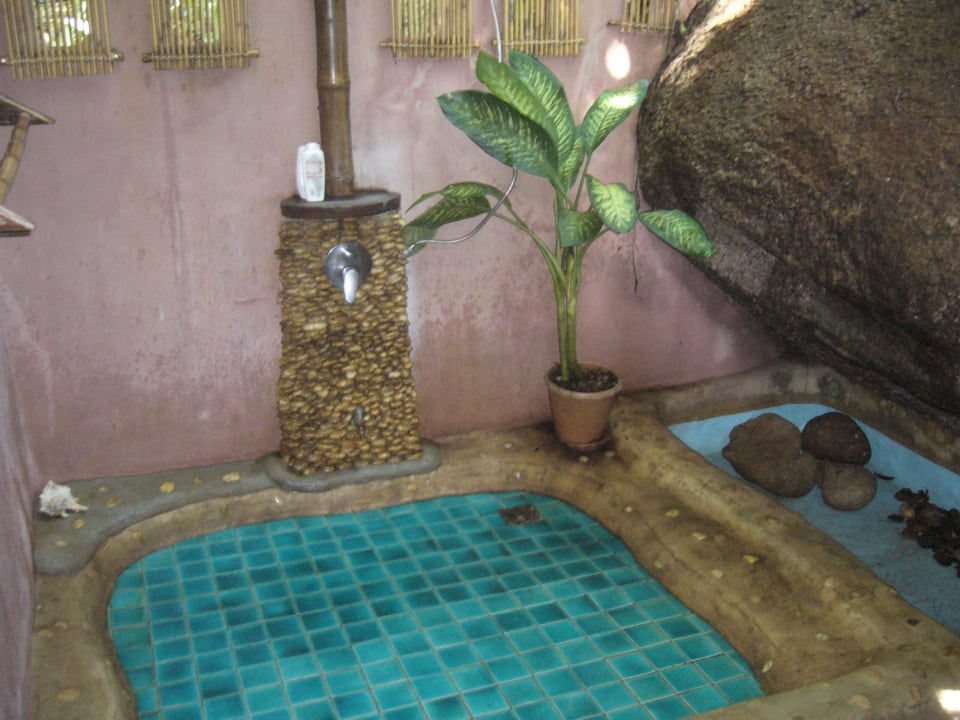 Offenes Bad im Bungalow 11 Koh Tao Cabana