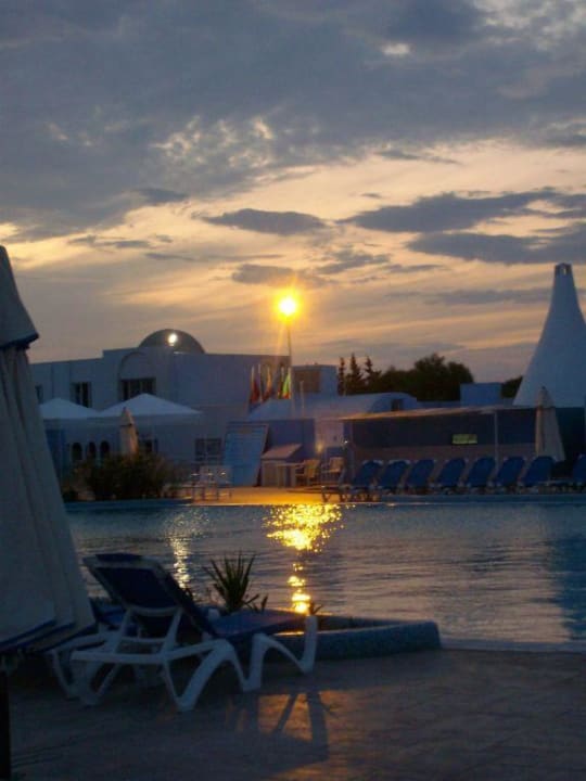Pool Samira Club