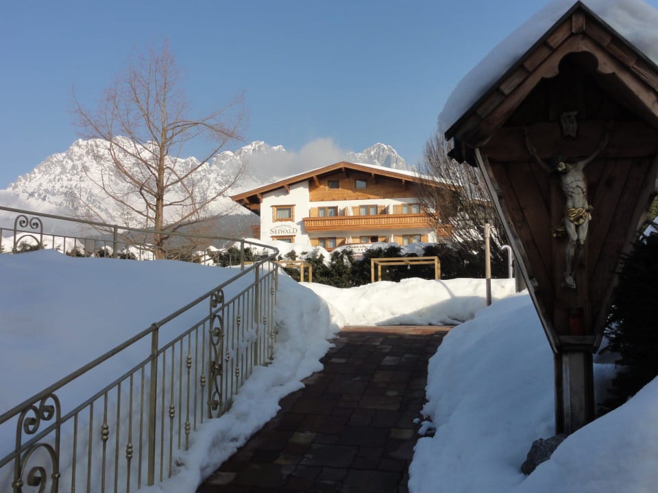 Chalet vor dem Wilden kaiser Wellnessresort Seiwald
