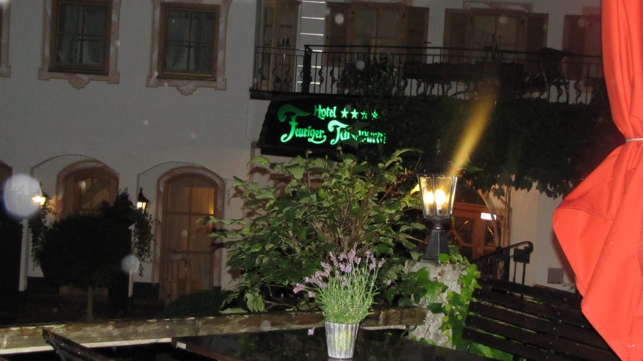 Der Tatzlwurm Hotel Feuriger Tatzlwurm