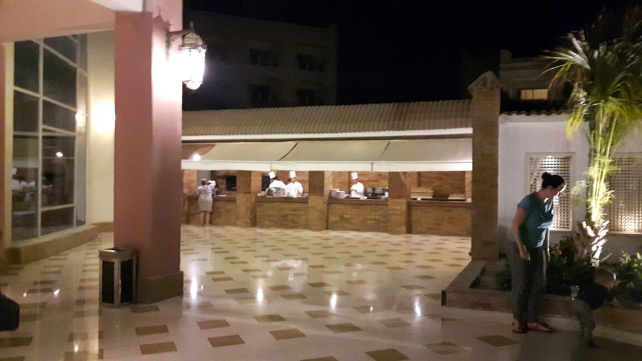 Gastro Serenity Alpha Beach