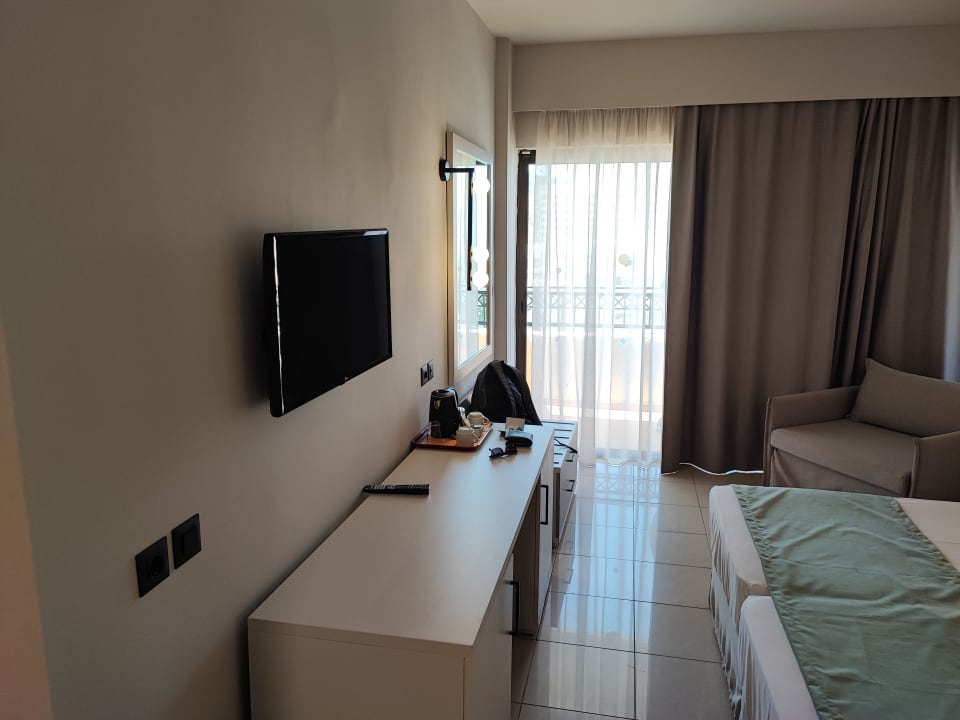Zimmer Sol Cosmopolitan Rhodes